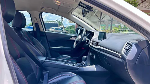 Mazda 3 2.0 Touring