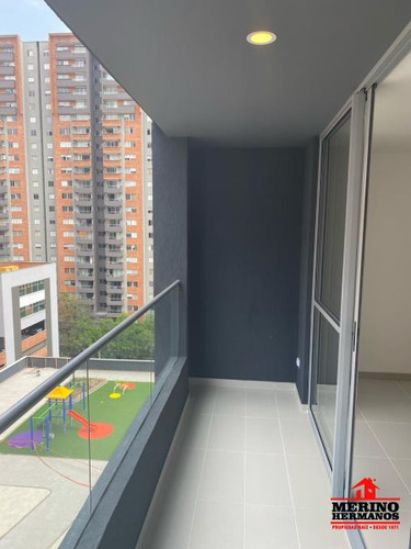 Apartaestudio En Arriendo En Medellín - Ciudad Del Rio