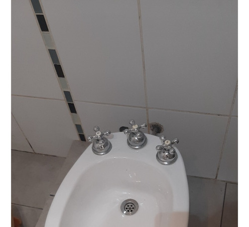 Vendo Departamento Monoambiente En Moron Sur- Excelente Ubicación