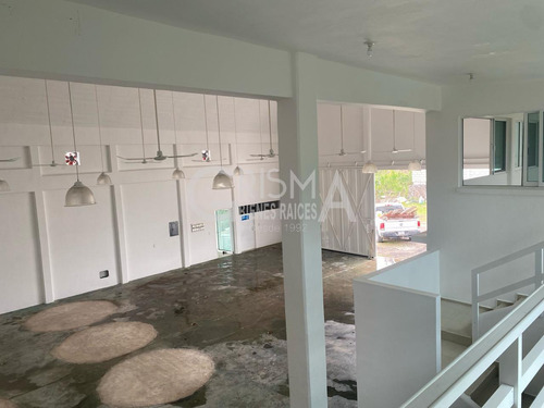 Amplia Bodega En Excelente Ubicación En Venta O Renta En Tuxpan, Ver
