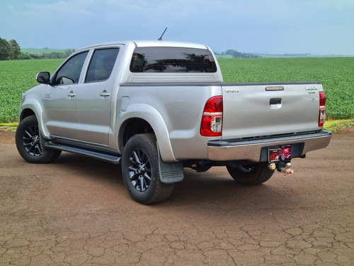 Imagen 4 de 10 de Toyota Hilux 4x4 Aut
