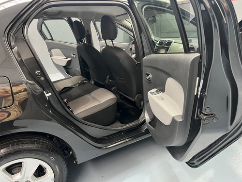 Renault Logan 1.6 Privilege 105cv