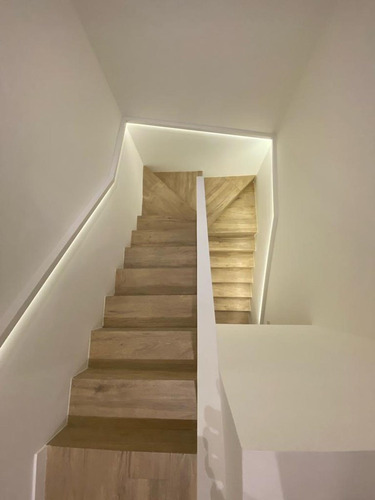 Casa 4 Amb En Alquiler Santa Lucía Con Jardín