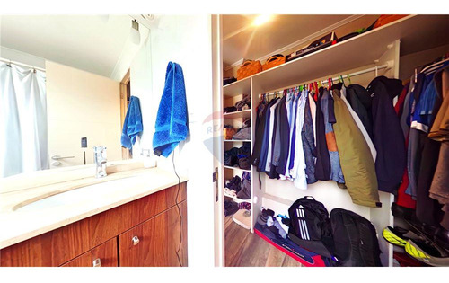 Acogedora Casa Aislada, 2 Pisos, Calle Tranquila, 3d; 3b, 2e