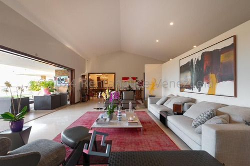 Casa ( 3 Niveles) Venta Cerro Verde Mls- 25-1991