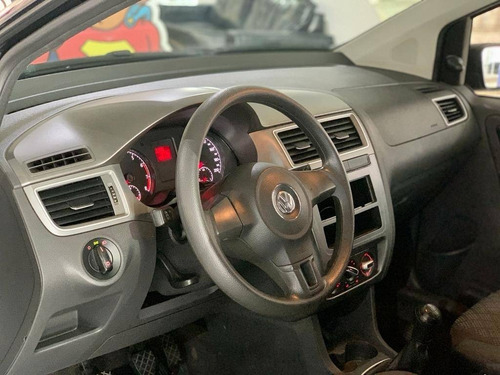 Imagem 5 de 10 de Volkswagen Fox 1.0 Mi Trendline 8v Flex 4p Manual