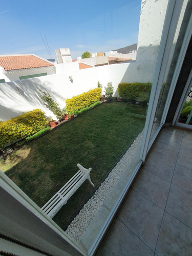 Hermosa Residencia En Centro Sur, Claustros Del Sur, C.342 M2, 3 Niveles