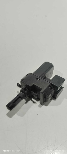 Sensor Interruptor Pedal Embreagem Ka 1.0 3cc 85cv 2015 (Usado)
