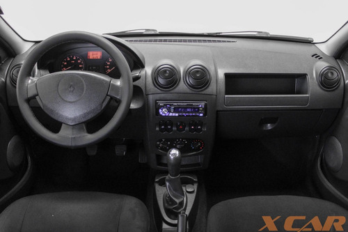 Renault Logan 1.0 Authentique 16v Flex Prata