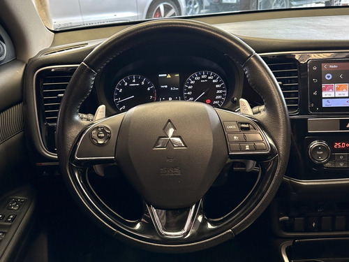 Mitsubishi Outlander 3.0 MIVEC V6 GASOLINA HPE-S AWD AUTOMÁTICO