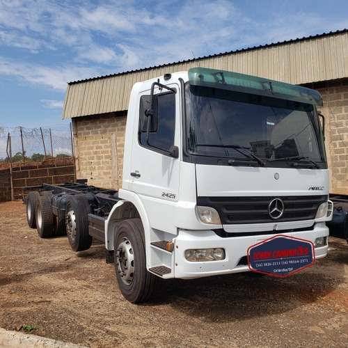 Atego 2425 - 4º Eixo