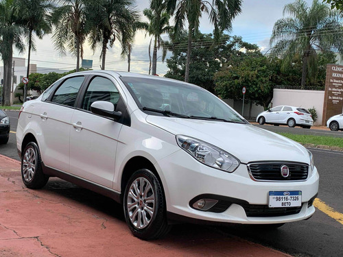 Fiat Grand Siena 1.4 Mpi Attractive 8v Flex 4p Manual