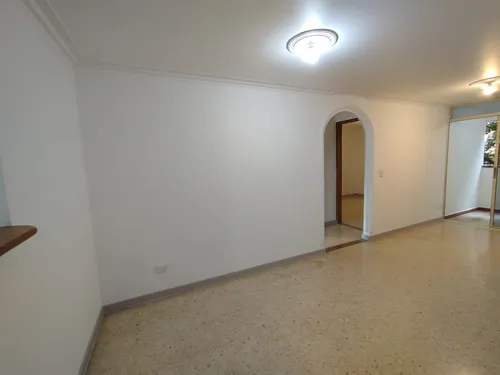 Arriendo Apartamento En Laureles