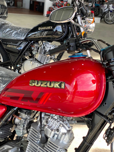 Imagen 3 de 10 de Suzuki Gn125 F