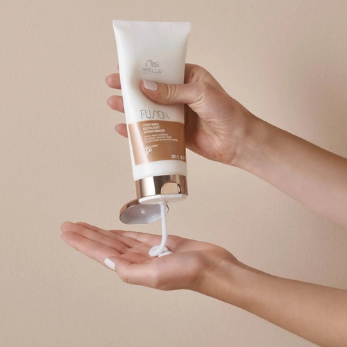 Imagen 3 de 7 de Shampoo + Conditioner + Mascarilla Wella Fusion Professional