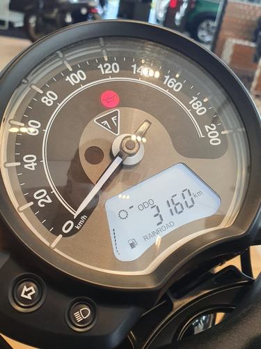 Imagem 7 de 9 de Triumph Bonneville Bobber Black 1200