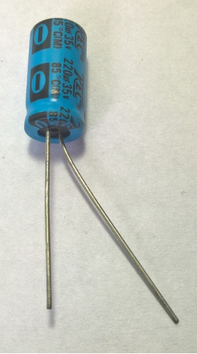 Capacitor Electrolítico 220 Mf.x 35 Volts Lote X 5 Unidades