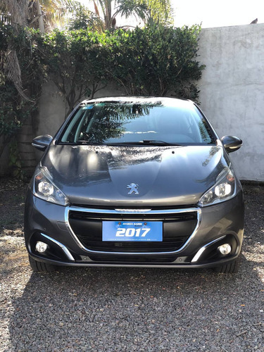 Imagen 2 de 10 de Peugeot 208 2017 1.6 Feline