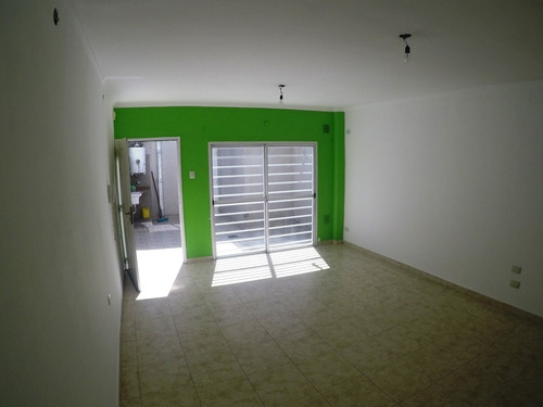 Imagen 4 de 12 de Excelente Duplex C/patio .venta