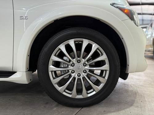 Infiniti QX80 5.6l Perfection 8 Pasajeros At