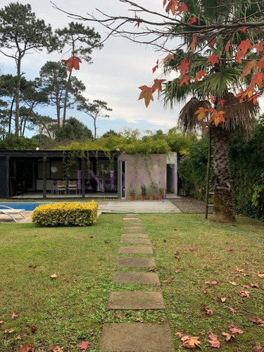 Casa Con Piscina Y Parrillero- Ref: 598