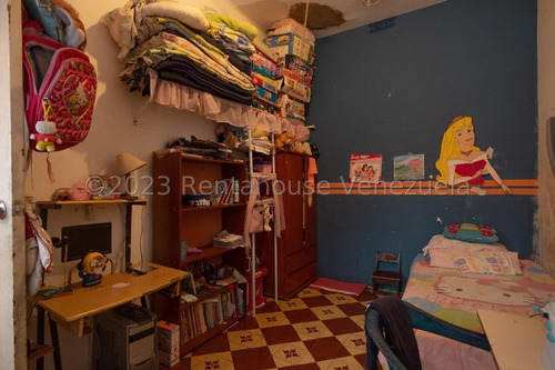 Casa En Venta La Campiña Mls# 22-27658 Em