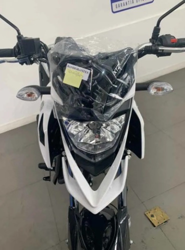 Imagem 2 de 5 de Yamaha Crosser 150 S Branca 2022