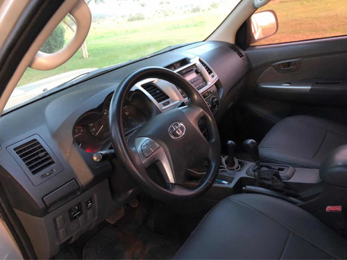 Imagem 2 de 9 de Toyota Hilux 2013 3.0 Sr Cab. Dupla 4x4 Aut. 4p