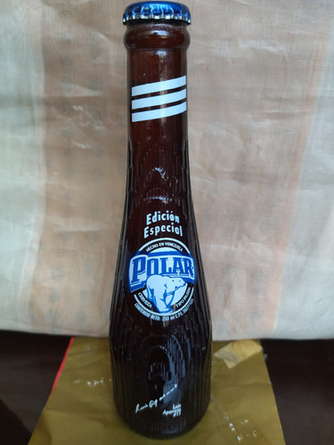 Imagen 1 de 1 de Botella De Cerveza Polar Edición Especial Bate Luis Aparicio