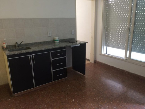 Imagen 12 de 30 de Permuta - Block De Departamentos + Locales Comerciales A La Venta - Moron