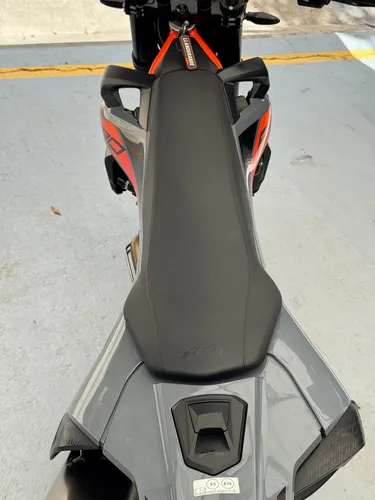 Ktm 690 Smc R Escape Akrapovic