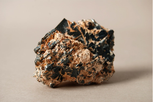 Imagen 2 de 2 de Piedra Rutilo Con Especularita Nro. 1 Pieza De Colección