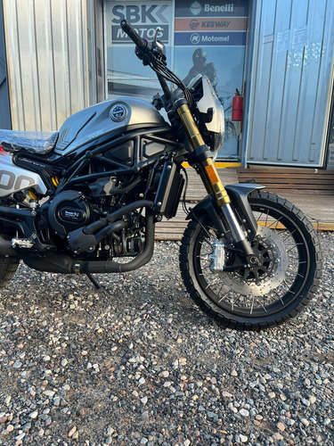 Benelli Leoncino 800 Trail
