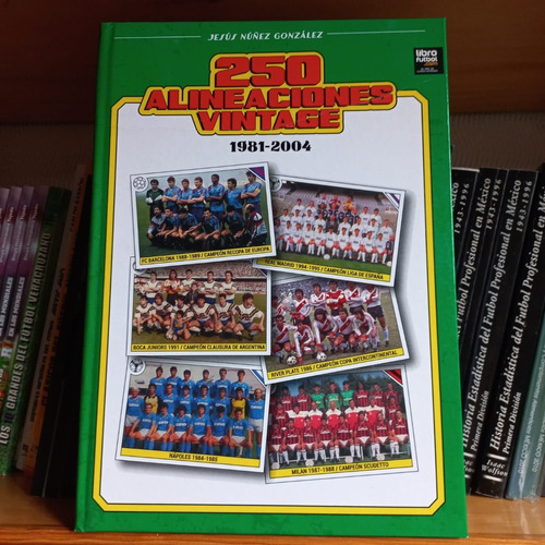 Libro De Fútbol 250 Alineaciones De Fútbol Vintage