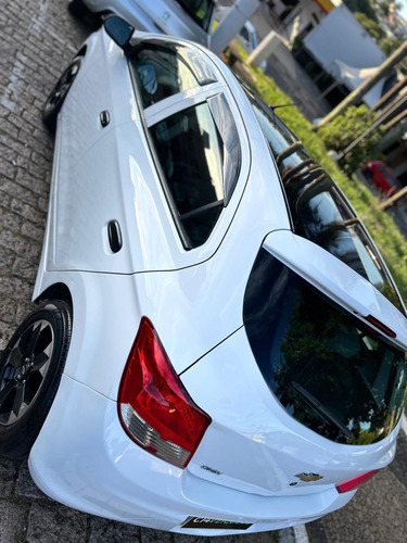 Chevrolet Onix HATCH LS 1.0 8V FlexPower 5p Mec.