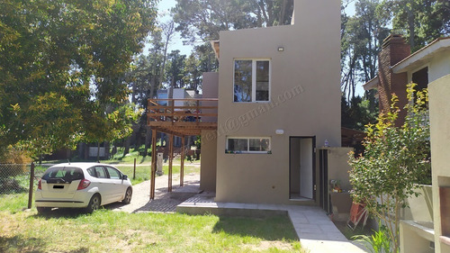 Imagen 11 de 28 de Casa A Estrenar Moderna Luminosa Alquiler Temporada Verano 2023 Consulte Mar Azul Mar De Las Pampas Costa Atlántica Bosque Playa Cabaña Feriado Fin De Semana Largo