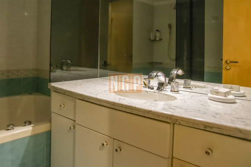 Departamento En Venta De 3 Dormitorios En Torre Nueva York.