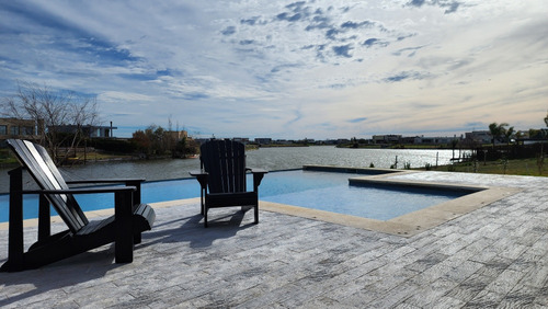 Alquiler  Temporario Casa Con Jardin Y Piscina   - Salida A Laguna - Barrio San Sebastian 