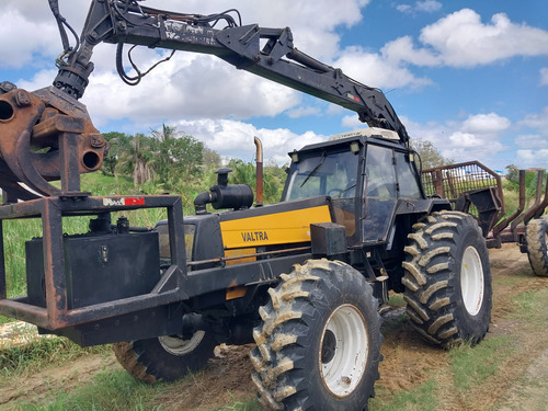 Trator Valtra Bh 180 Com Muck Florestral E Baldeadeira