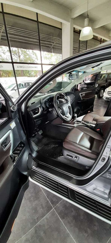 Toyota Sw4 At Srx 2.8 / 7 Asientos 2019 Permuto Financio