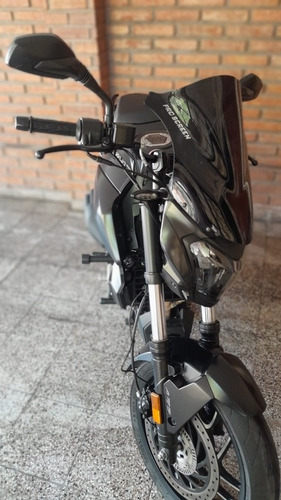 Imagen 4 de 5 de Bajaj Dominar 400