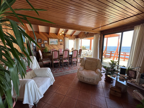 Casa En Primera Linea Con Increíble Vista Al Mar 10.000mts2