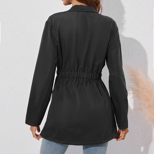 . Blazer Moderno De Manga Comprida Com Lapela E Botões