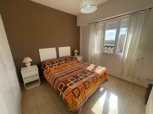 Departamento 2 Ambientes Edif. Marina 8vo Lateral Zona Iv - Miramar
