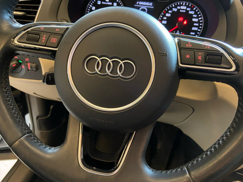 Audi Q3 1.4 TFSI AMBIENTE FLEX 4P S TRONIC