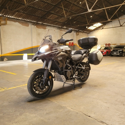 Imagen 10 de 24 de Benelli Trk 502 Trk502