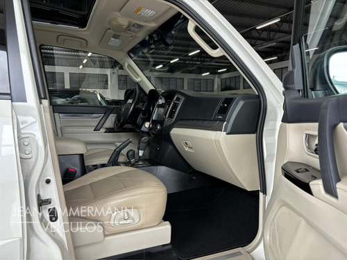 Mitsubishi Pajero Full HPE Full 3.2 4x4 T.I.Dies. 5p Aut