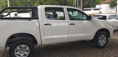 Toyota Hilux Dx 2.5