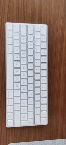 iMac Modelo 2019 De 21,5 Pulgadas Color:gris Seminueva (Usado)