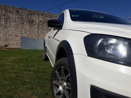 Volkswagen Saveiro 1.6 Gp Cs 101cv Safety 2014
